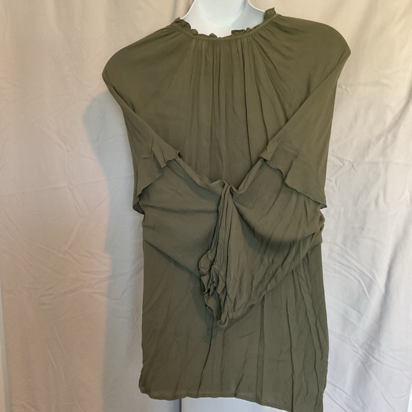 Aveology Tunic Top. Plus Size 26/28.  Olive Green.  Long Sleeve. - Picture 4 of 6